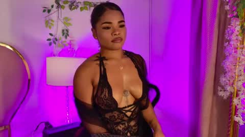 Snapshot of nahiarareina chatting on May 1, 2026, 2:21 pm NahiaraReina online show from May 1, 2026, 2:21 pm
