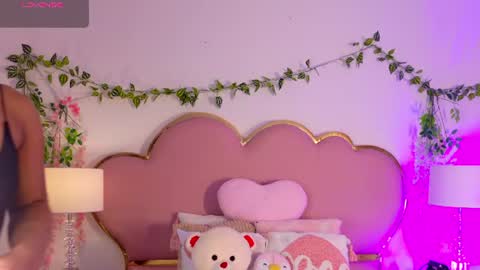Snapshot of nahiarareina chatting on July 25, 2026, 1:41 pm NahiaraReina online show from July 25, 2026, 1:41 pm