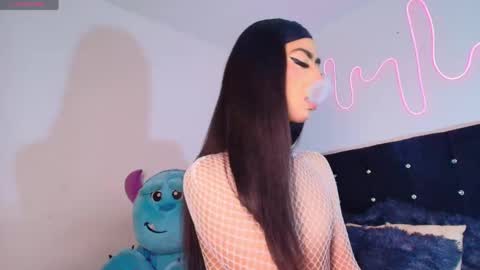 Snapshot of nahiavictoria chatting on May 19, 2026, 4:13 pm NahiaVictoria online show from May 19, 2026, 4:13 pm