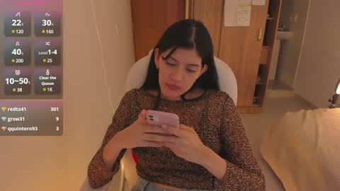 Snapshot of nahomi2021 chatting on December 7, 2024, 3:25 am independent model online show from December 7, 2024, 3:25 am