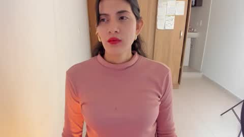 Snapshot of nahomi2021 chatting on January 15, 2025, 2:06 am independent model online show from January 15, 2025, 2:06 am