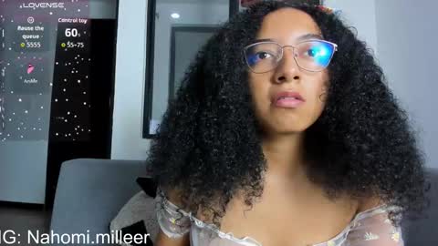 Snapshot of nahomi_miller_ chatting on November 27, 2025, 10:12 pm Laura online show from November 27, 2025, 10:12 pm