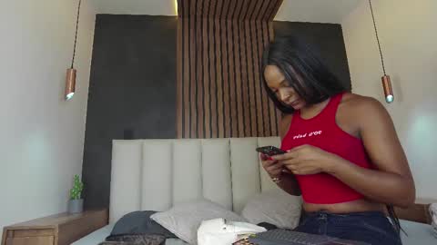  VICTORIA  online show from March 2, 2025, 12:01 pm