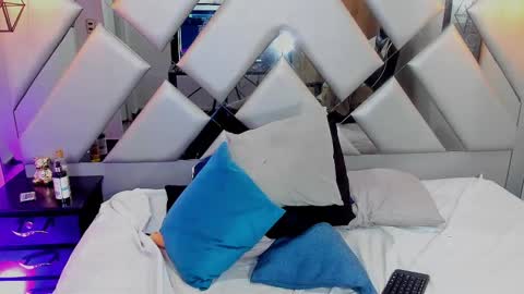 Snapshot of nahomii_hill chatting on March 1, 2025, 12:17 am Nahomi online show from March 1, 2025, 12:17 am