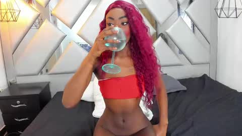 Snapshot of nahomii_hill chatting on September 27, 2025, 12:15 am Nahomi online show from September 27, 2025, 12:15 am