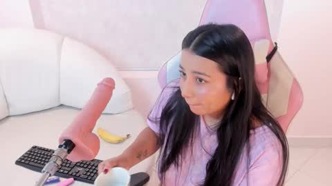 Snapshot of nahomyroberts chatting on March 12, 2026, 8:53 am Nahomy Roberts online show from March 12, 2026, 8:53 am