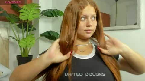 Snapshot of naiara30_ chatting on April 4, 2026, 7:11 pm N A I A R A online show from April 4, 2026, 7:11 pm