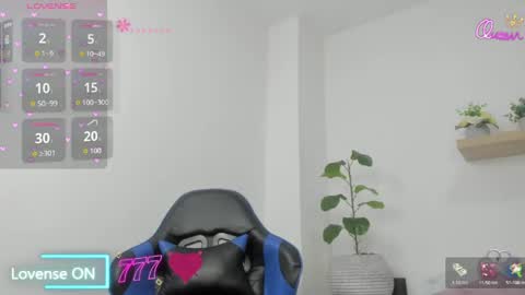 Snapshot of naiara30_ chatting on April 18, 2026, 2:10 pm N A I A R A online show from April 18, 2026, 2:10 pm