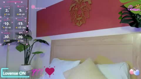 Snapshot of naiara30_ chatting on April 27, 2026, 7:23 pm N A I A R A online show from April 27, 2026, 7:23 pm