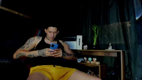 naider_1 online show from March 29, 2026, 6:02 am