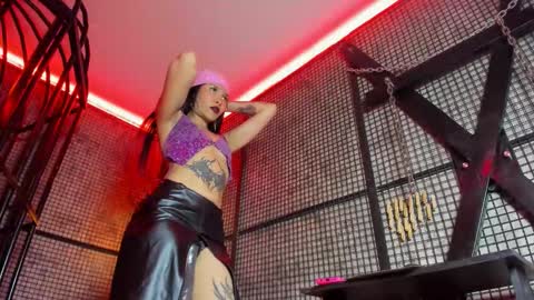 Naila online show from November 14, 2025, 3:55 pm