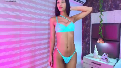 Lia online show from December 14, 2024, 3:58 pm