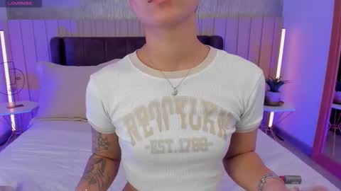 Naisha Ford online show from November 5, 2025, 2:33 am