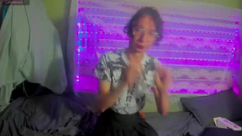 NAJI  online show from November 11, 2025, 7:14 pm