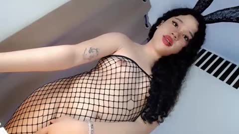 naked_weapon1 online show from January 2, 2025, 1:51 pm