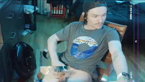 Snapshot of nakedboi420 chatting on May 13, 2026, 4:04 pm mid-west guy living on the east coast trying to figure out where to go next online show from May 13, 2026, 4:04 pm