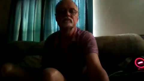 Snapshot of nakedone40 chatting on May 10, 2026, 6:24 pm nakedone40 online show from May 10, 2026, 6:24 pm