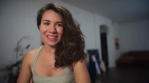 nakedpaint245477 online show from January 14, 2025, 2:50 am