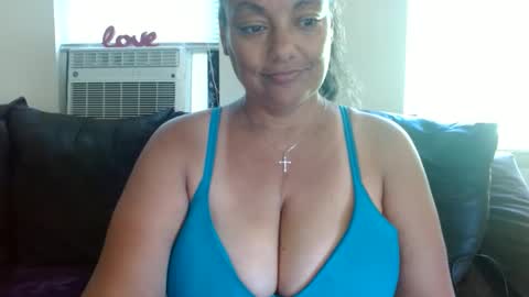 Snapshot of nala_thickk chatting on June 2, 2026, 9:50 pm Nala Thickk online show from June 2, 2026, 9:50 pm