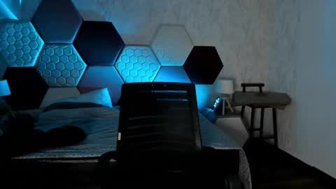 ----Namea------ online show from October 30, 2025, 12:39 pm