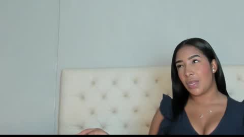 nami_sam online show from November 27, 2025, 1:24 pm