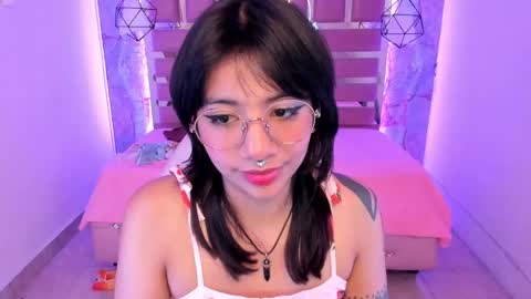 nami_usagi online show from January 4, 2025, 5:05 pm