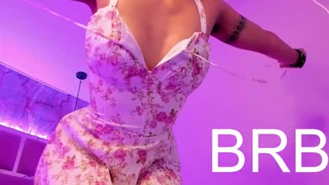 nami_usagi online show from January 28, 2025, 4:41 pm