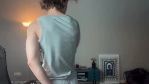 Georges online show from February 8, 2025, 6:22 am