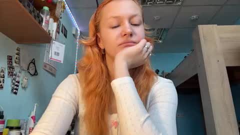 Snapshot of nammalecha chatting on July 7, 2026, 12:31 pm Elina online show from July 7, 2026, 12:31 pm