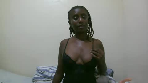 nana2095 online show from June 28, 2026, 1:11 am