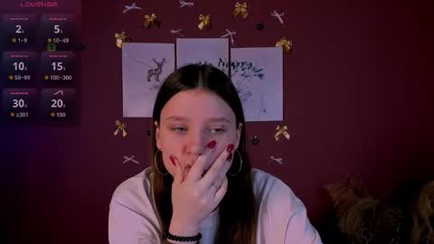 nana_shy_ online show from December 21, 2025, 9:38 am