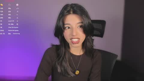 Nana  Natalia online show from April 29, 2026, 7:09 pm