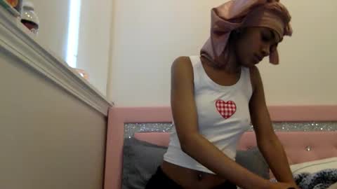 nanaonn online show from February 22, 2026, 7:45 pm