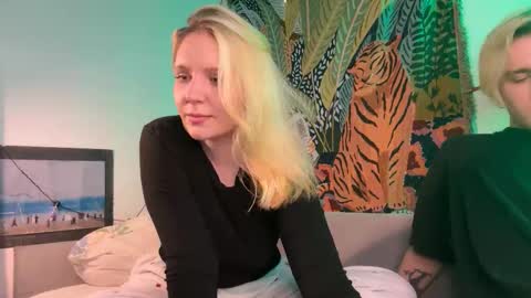 Nancy and Archi online show from September 9, 2025, 4:28 pm