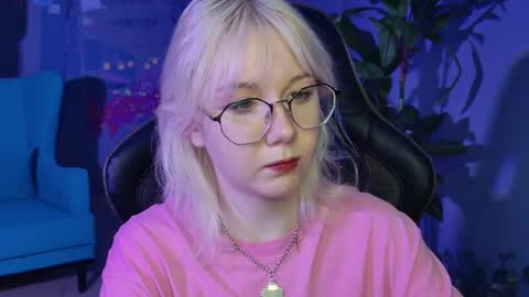 nancymartinez online show from February 18, 2025, 8:38 am