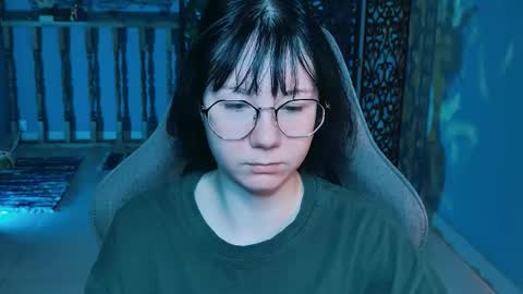 nancymartinez online show from September 12, 2025, 5:29 am