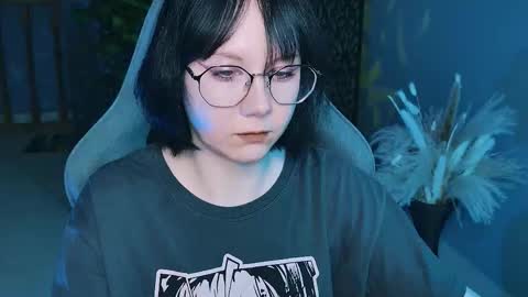 nancymartinez online show from September 25, 2025, 5:44 am