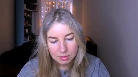 Nancy online show from April 18, 2026, 9:02 am