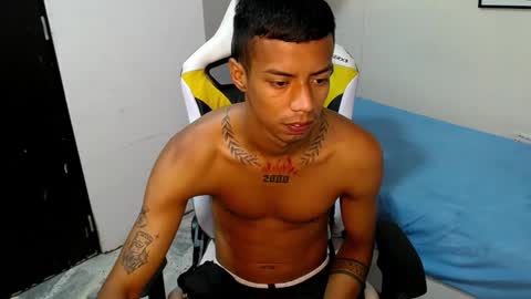 nando_col online show from November 1, 2025, 12:18 pm