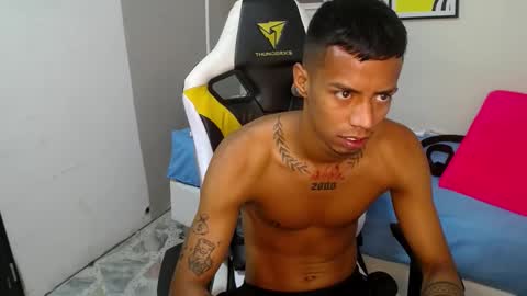 nando_col online show from November 8, 2025, 11:32 am