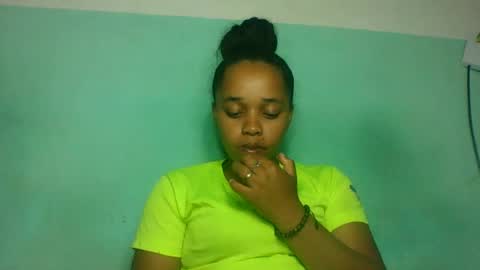 Snapshot of nandrianina416143 chatting on June 19, 2026, 6:18 am nandrianina416143 online show from June 19, 2026, 6:18 am