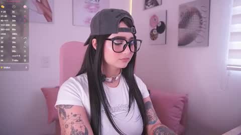 ELLA online show from November 20, 2025, 8:19 pm