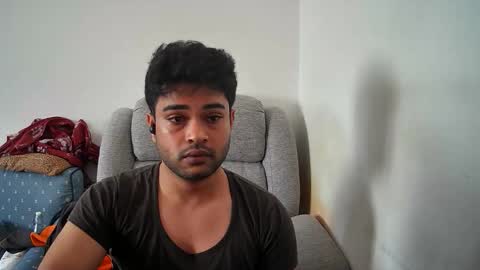 naniii2 online show from November 3, 2025, 12:06 pm