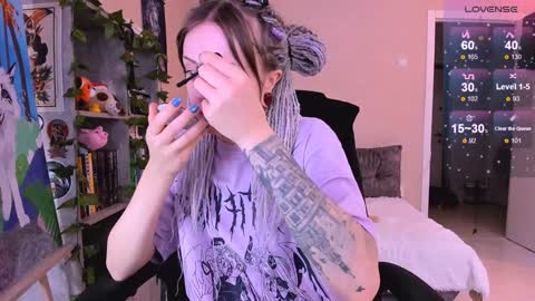 Snapshot of nanitamoore chatting on December 30, 2024, 8:54 am Monday-Friday 12-4 AM and 6-9 AM New York time online show from December 30, 2024, 8:54 am