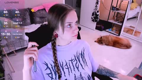 Snapshot of nanitamoore chatting on January 6, 2025, 11:18 am Monday-Friday 12-4 AM and 6-9 AM New York time online show from January 6, 2025, 11:18 am