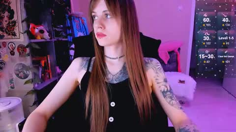 Snapshot of nanitamoore chatting on February 25, 2025, 8:19 pm Monday-Friday 12-4 AM and 6-9 AM New York time online show from February 25, 2025, 8:19 pm