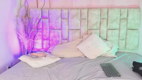 nanymatrioska online show from April 16, 2026, 7:03 pm