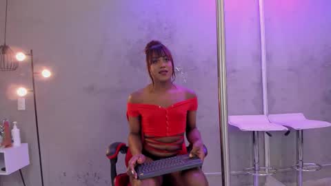 Snapshot of naomi__blair chatting on February 17, 2026, 3:14 am Naomi Blair online show from February 17, 2026, 3:14 am