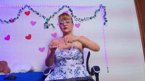 Naomi online show from October 3, 2025, 11:18 am