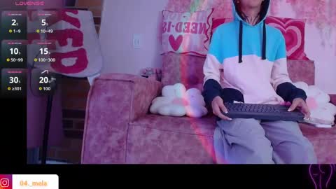 Snapshot of naomi_femme chatting on May 21, 2026, 10:55 am naomi_femme online show from May 21, 2026, 10:55 am